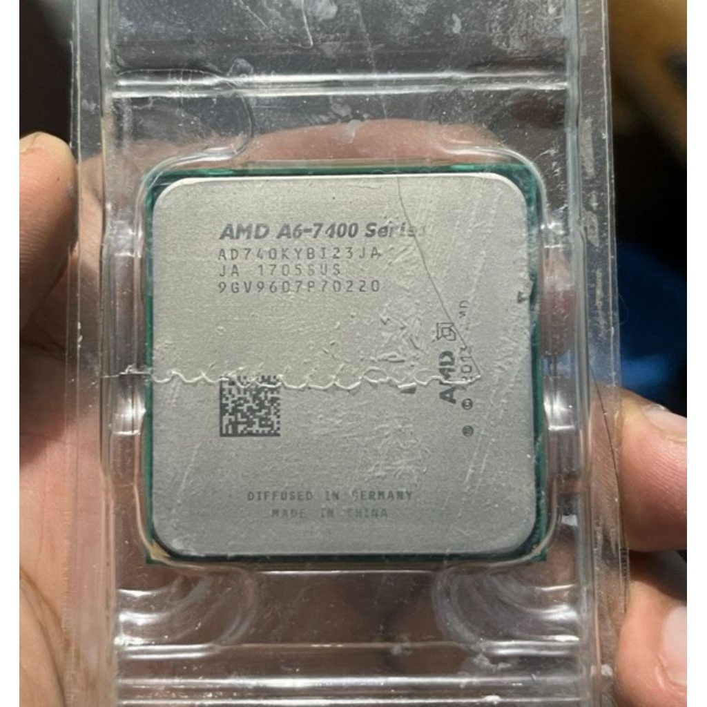 Procie AMD APU A6 7400