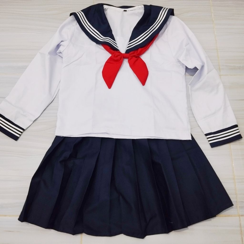 SEIFUKU (SERAGAM SEKOLAH JEPANG)