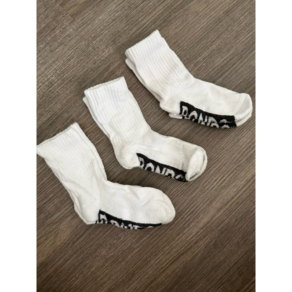 Preloved kaos kaki/socks anak2 BONDS size 2-3 tahun