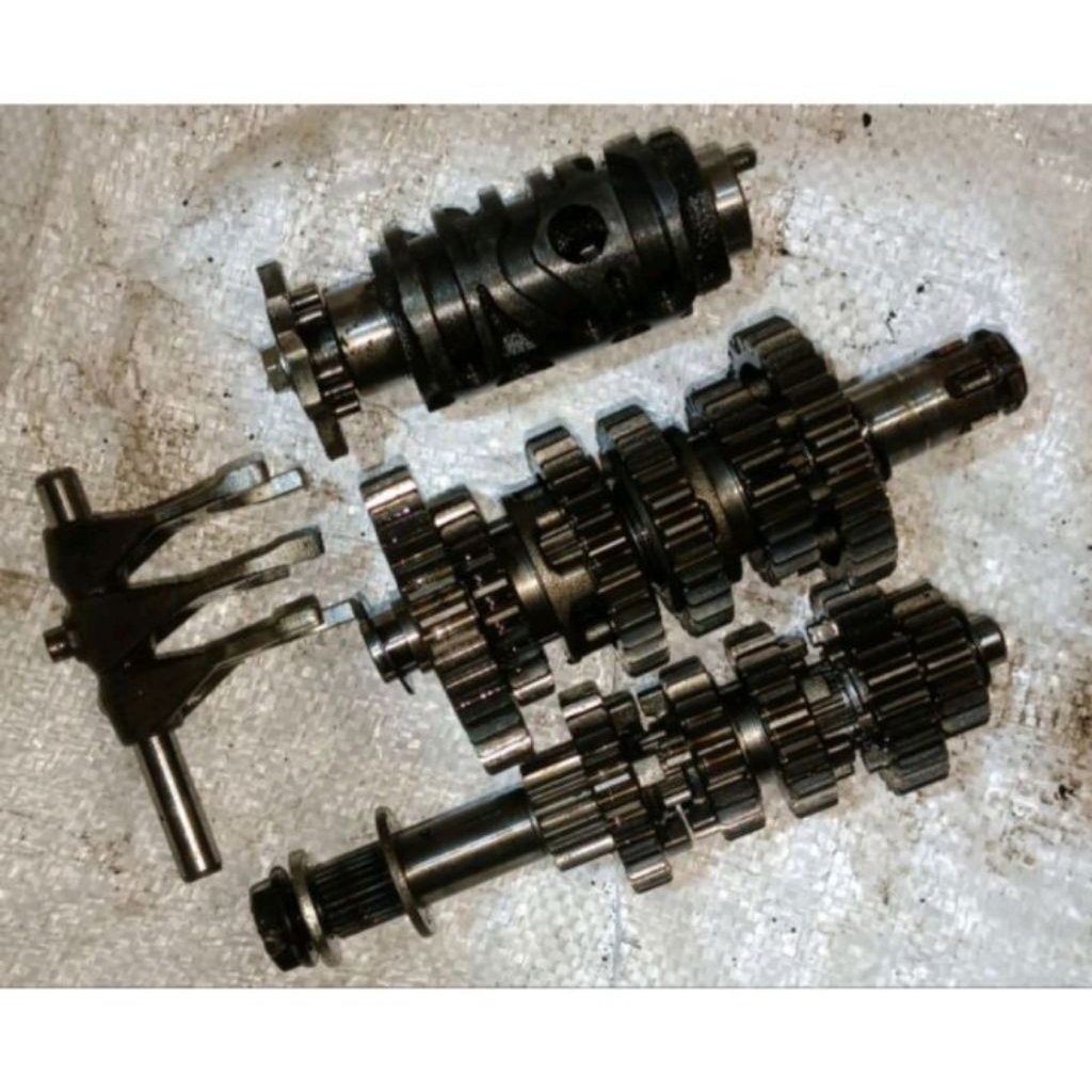 gigi/gear rasio set old cb150r/cb150r old (Original Copotan)