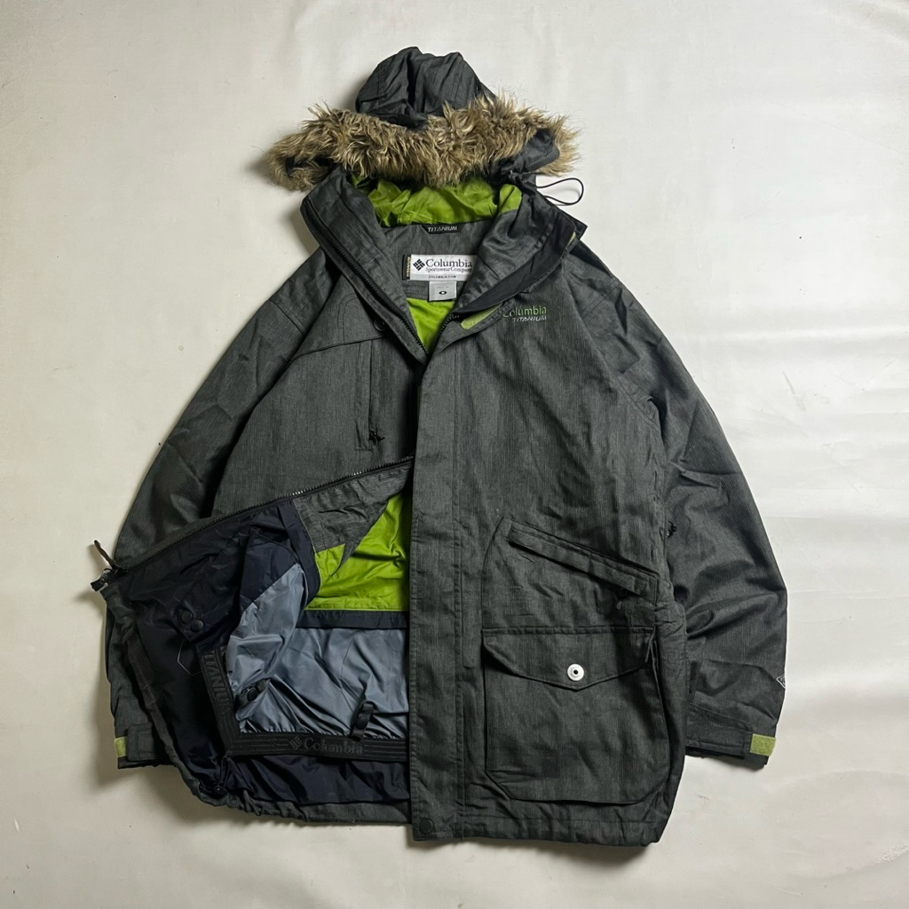 Columbia fur mountain parka
