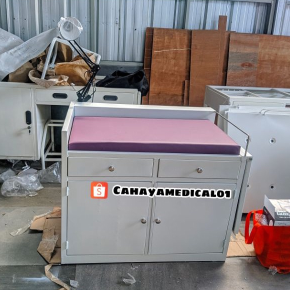Meja resusitasi + Lampu sorot / Meja resusitasi / Meja resusitasi besi / Baby table / baby table bes