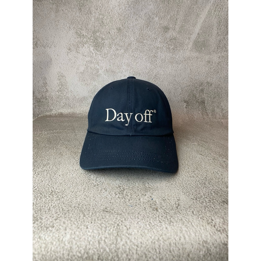 Topi Day Off by Aeca Simple cap