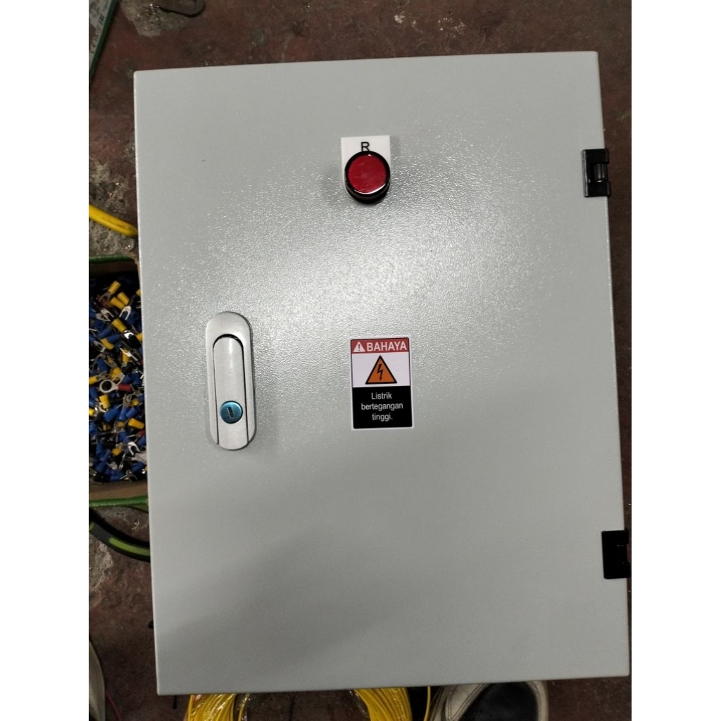 Panel listrik 1phase menggunakan timer untuk lampu/logo