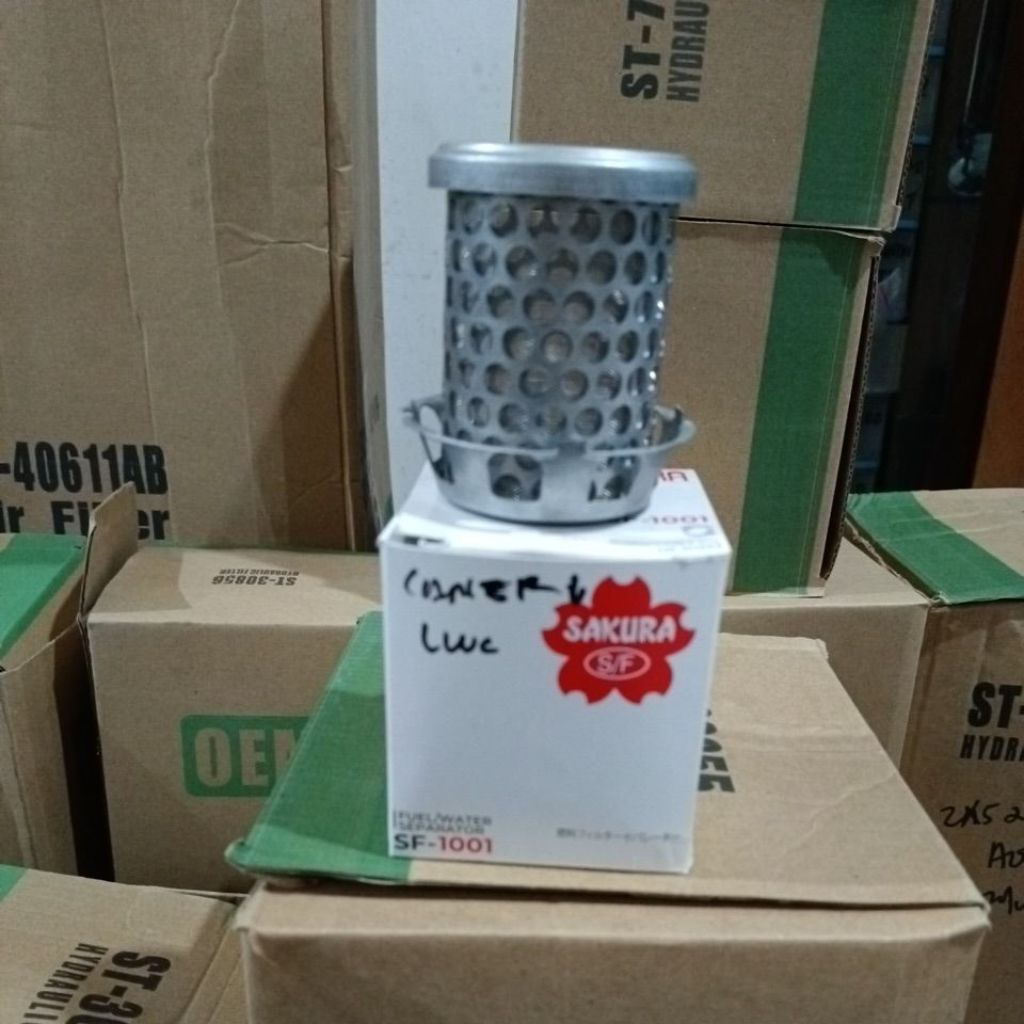 Fuel filter low Canter