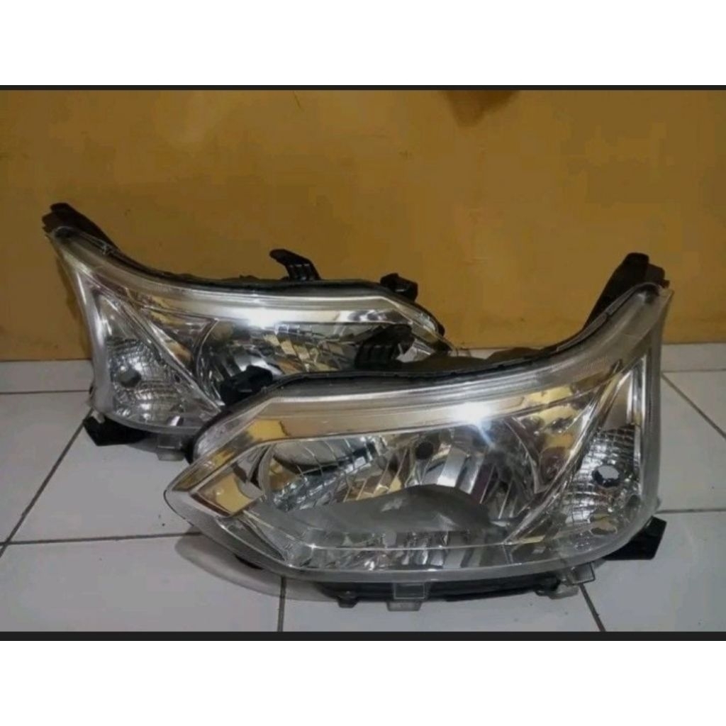 Headlamp Toyota Avanza 2016 Original
