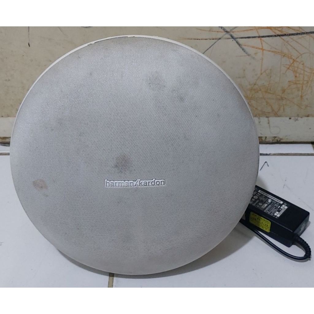 Harman Kardon HK Onyx 4 studio 2nd White edition