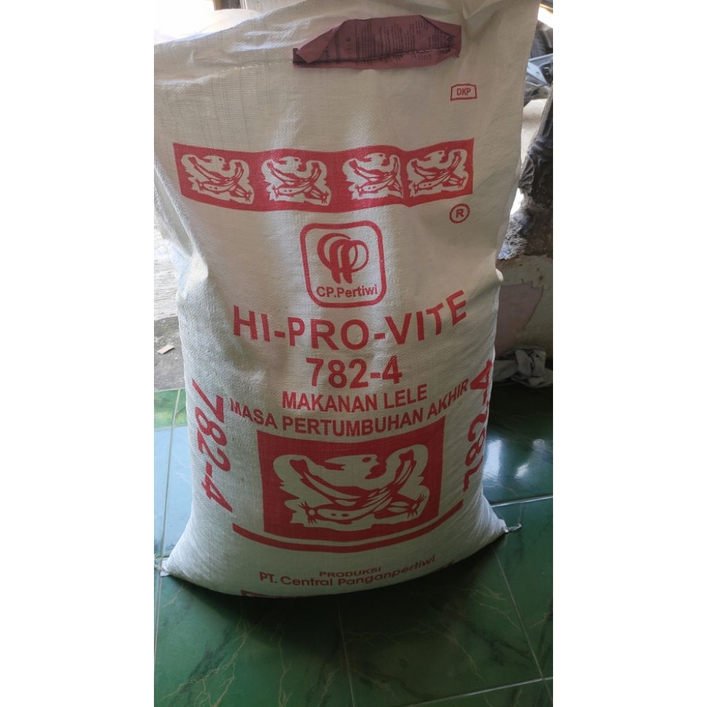 Hi-Pro-Vite 782-4 Pelet Apung Pakan Ikan Lele Nila 30 Kg Berkualitas Tinggi