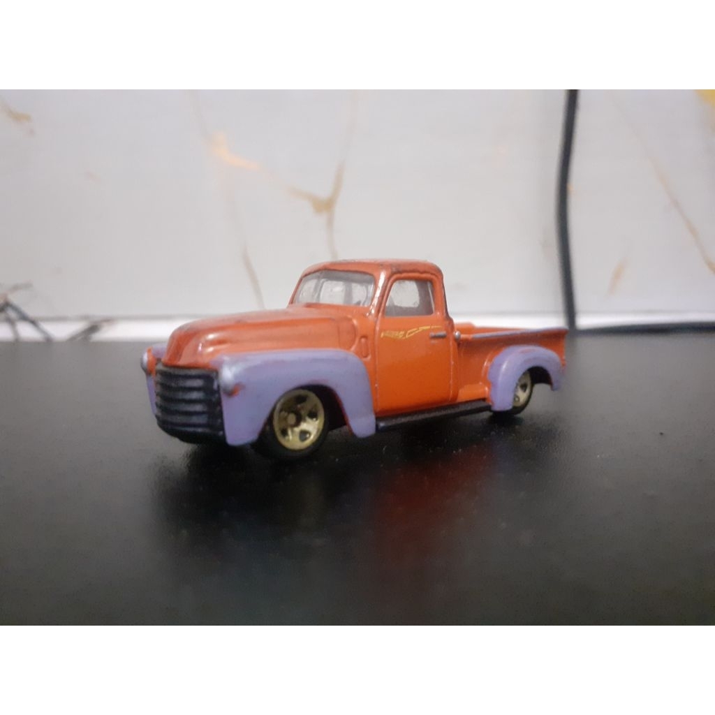 hotwheels 52' chevy TM GM