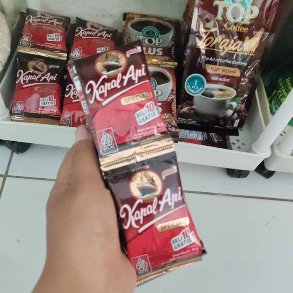 Kapal api mini Renceng Tanpa gula 10+1 sachet