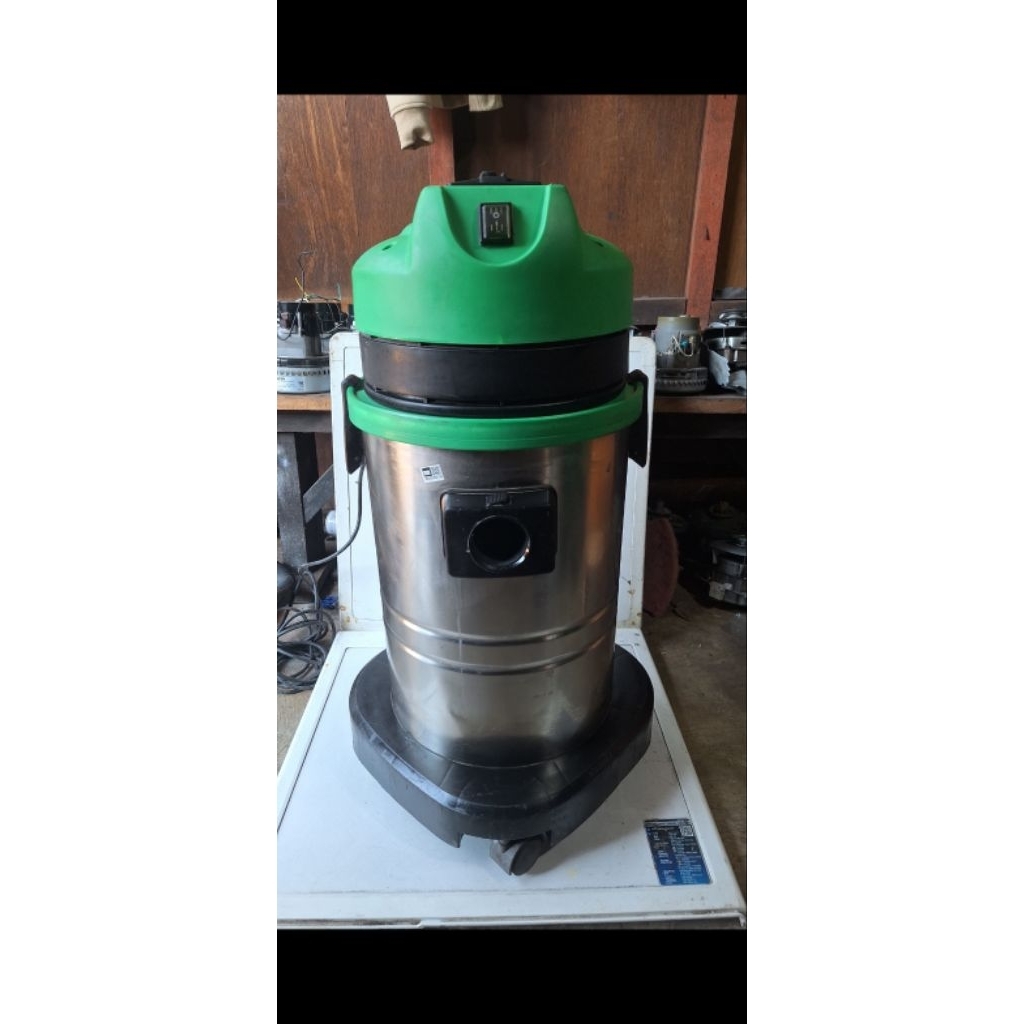 vacuum cleaner wet and dry krisbow 30 liter