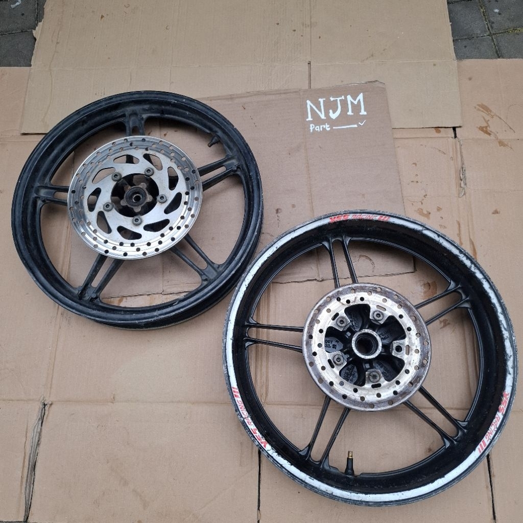 Velg Ban Yamaha Vixion R Original