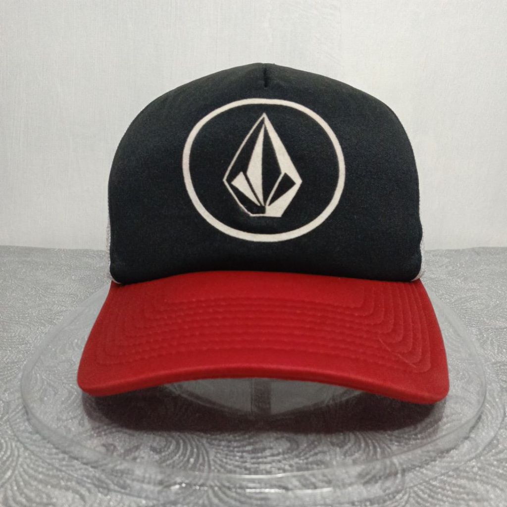 Topi VOLCOM trucker, second original.
