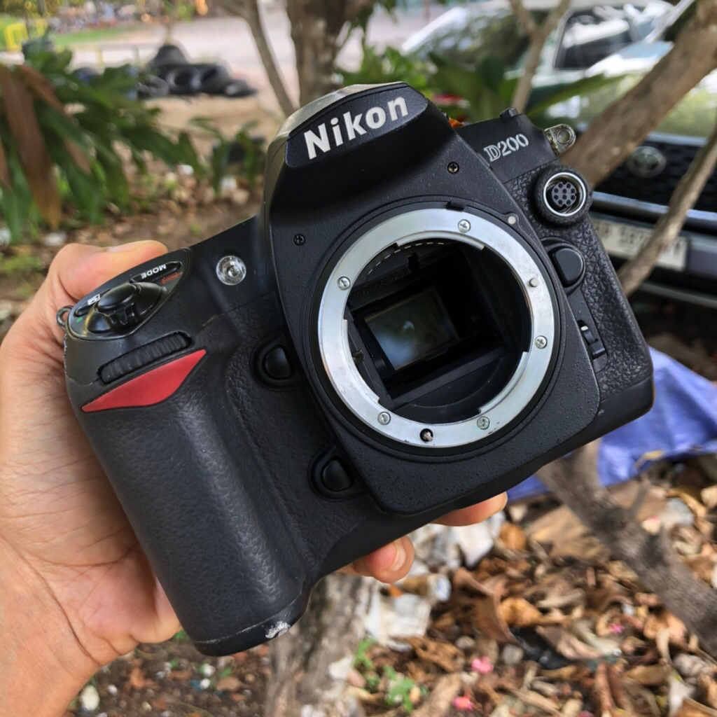 nikon D200 body only minus tapi normal