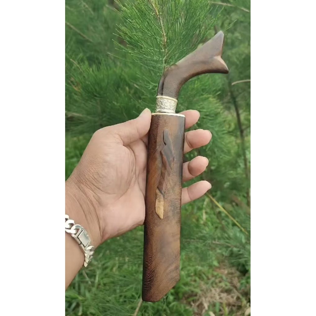 Luwuk Pamor Mata Tedong