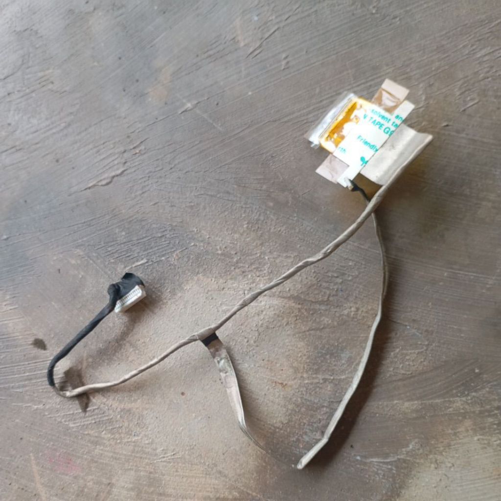 Kabel Fleksibel LCD Laptop Samsung NP300E4Z