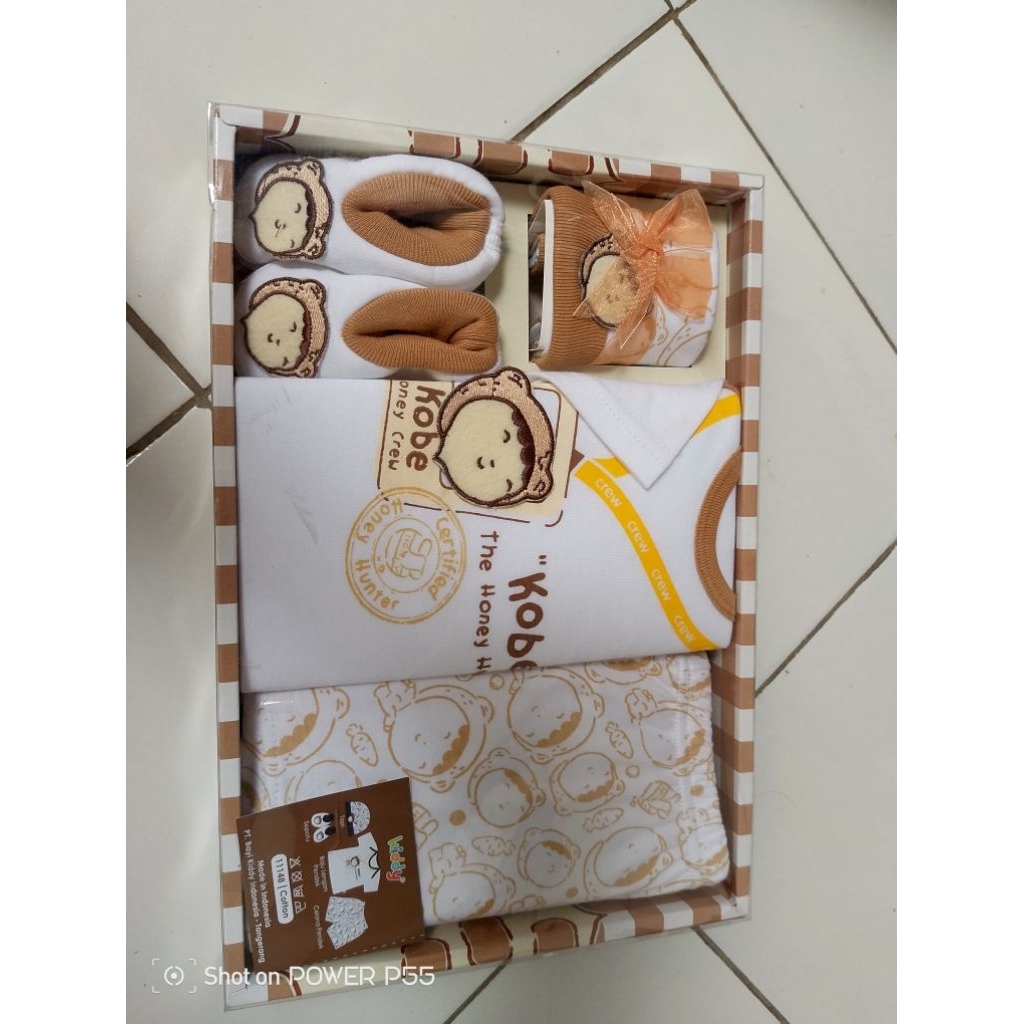 perlengkapan bayi newborn/ex kado/baju bayi/gendongan bayi baby sling/selimut bayi