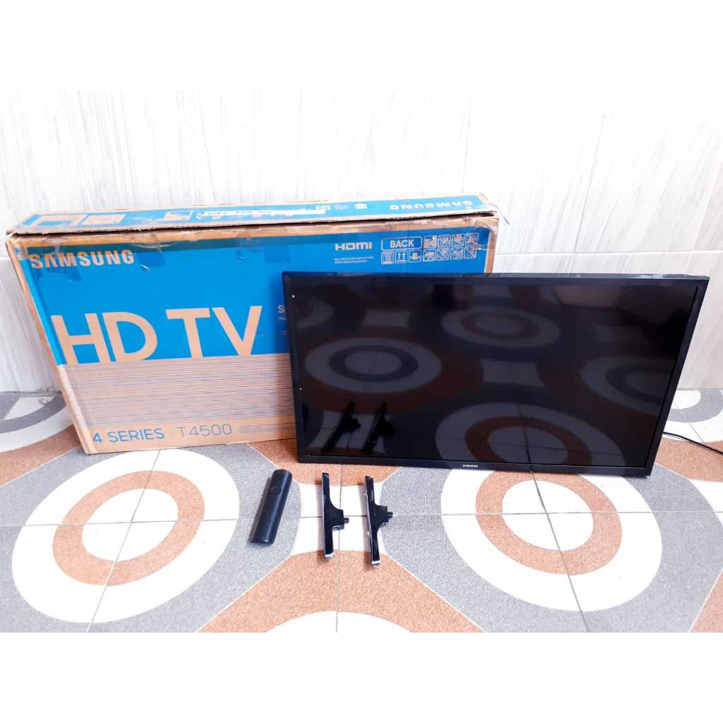 TV LED SMART SAMSUNG 32IN YOUTUBE NETFLIK DIGITAL TV BODY FRAM ATAS RETAK {J106}