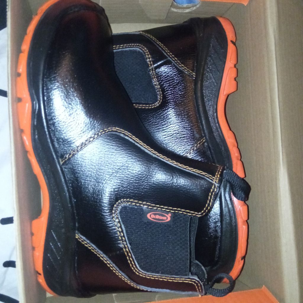 Sepatu safety Dr OSHA