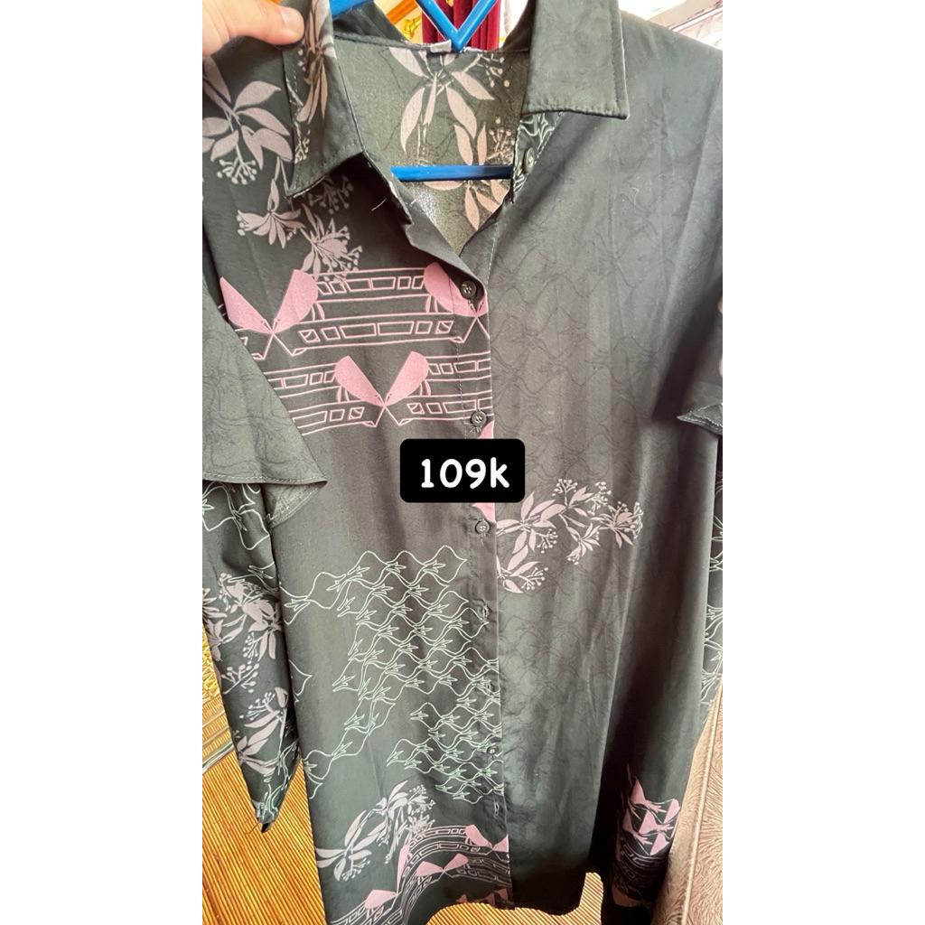 PRELOVED Brand ZM Zaskia Mecca Tunik Hitam