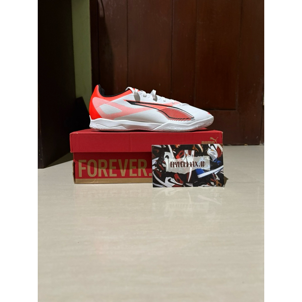 Sepatu Futsal / Mini Soccer Puma Ultra 5 it