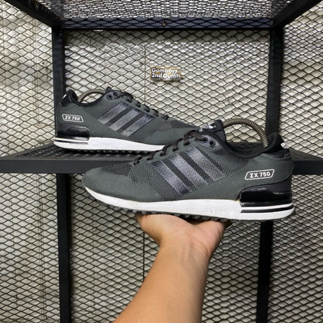 Adidas Zx 750 Black Shadow Size 43 1/3 | 27cm