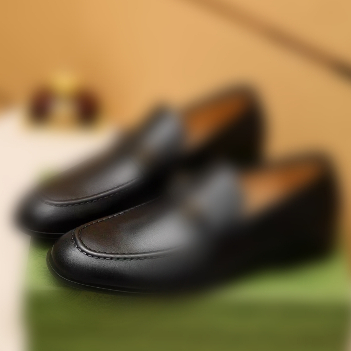 Pantofel Slip On Sepatu Pria Kulit Hitam