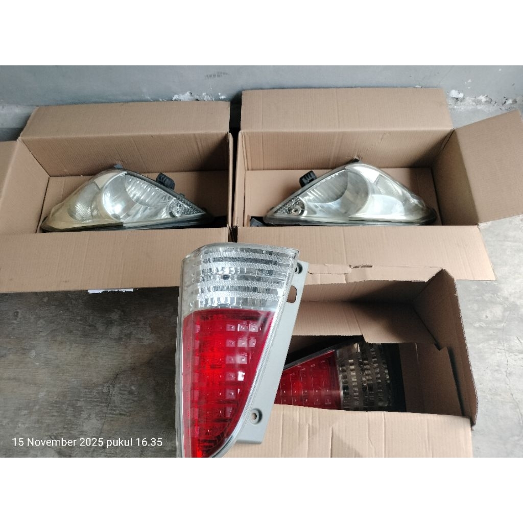 Lampu Innova 2005 - 2011