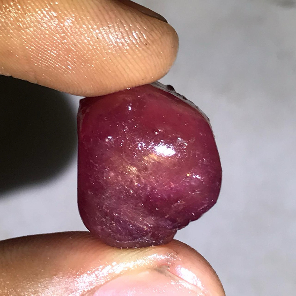 BAHAN RUBY STAR DIM 20 X 16 X 14 MM