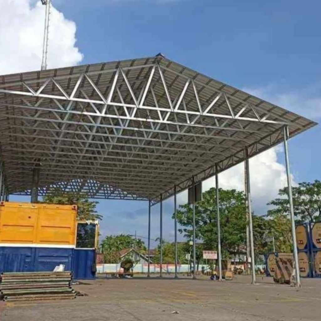 pemasangan baja ringan untuk atap gudang rumah DLL