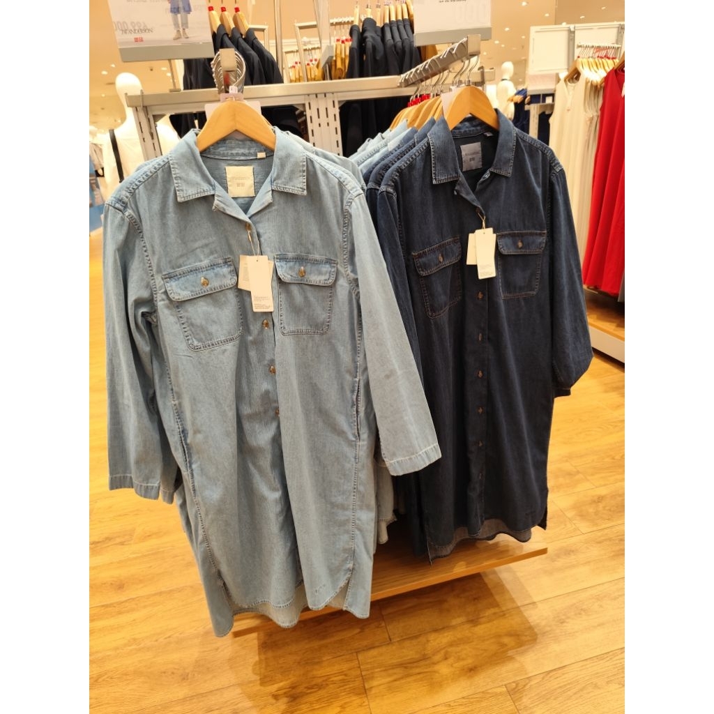 Dress Kemeja Denim Kerah Terbuka Wanita Uniqlo X JW Anderson