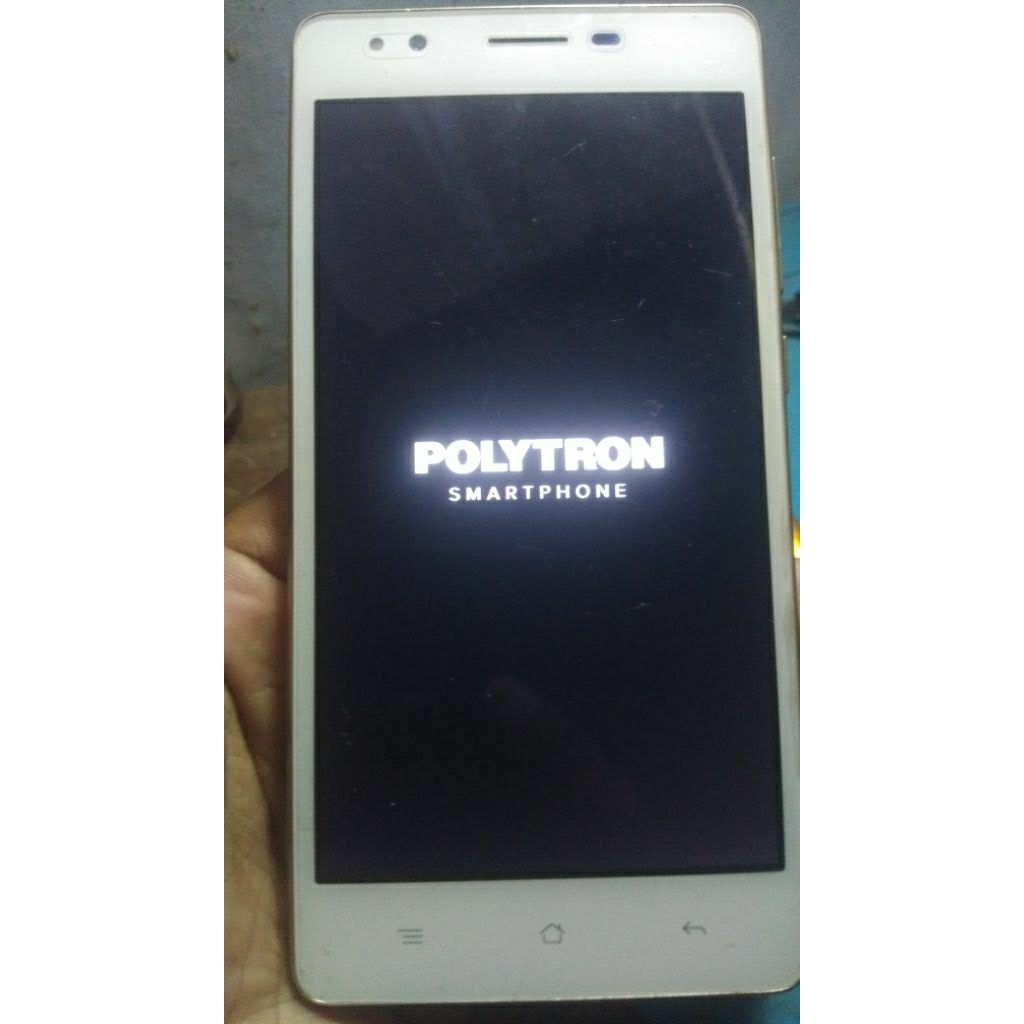 HP MURAH  POLYTRON ZAP 6 4G503 NYALA TOUCHSCREEN SEDIKIT MACET SEBAGIAN SEPERTI DI GAMBAR