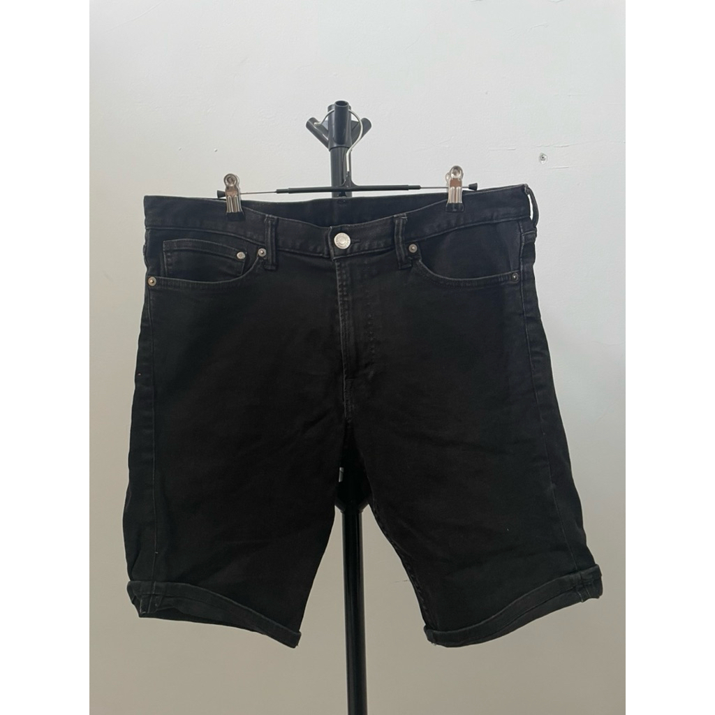 Celana pendek pria preloved