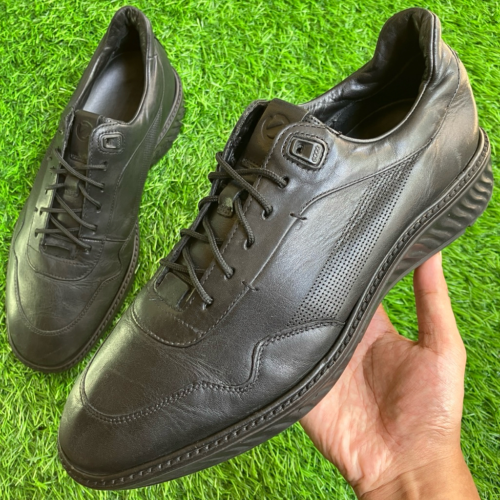ECCO ST.1 Hybrid Oxford Black Leather size 43