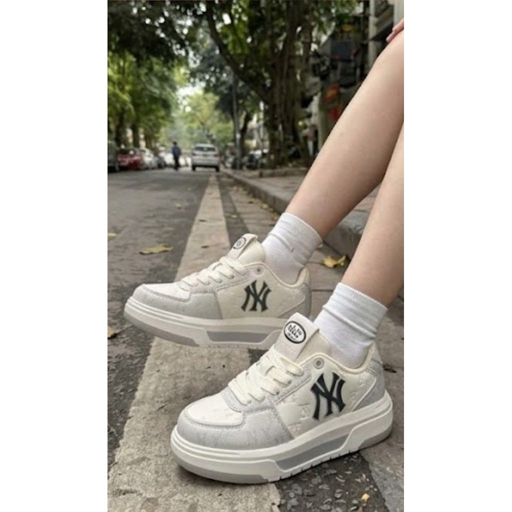 ORDERAN CUST LITTA - Sepatu Wanita Model Chunky – Warna Putih Hitam