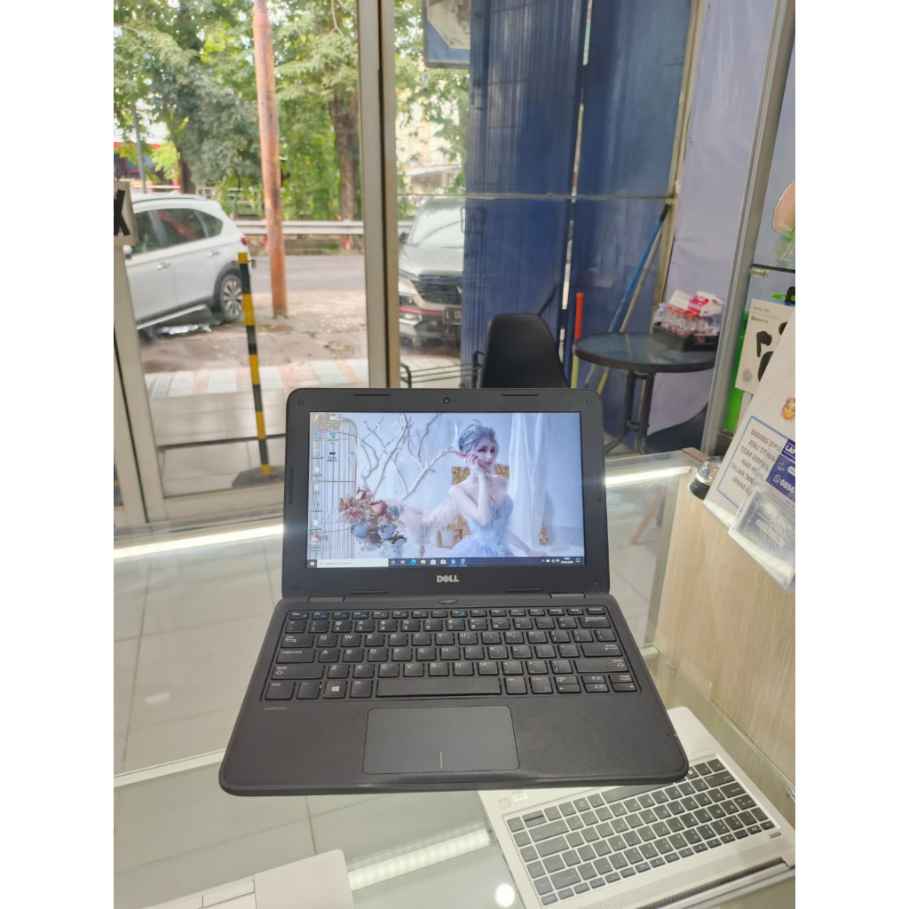 Laptop Baru Cuci Gudang Stok 50 pcs