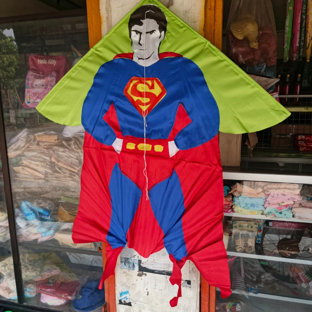 Layangan model SUPERMAN layang-layang mainan anak-anak