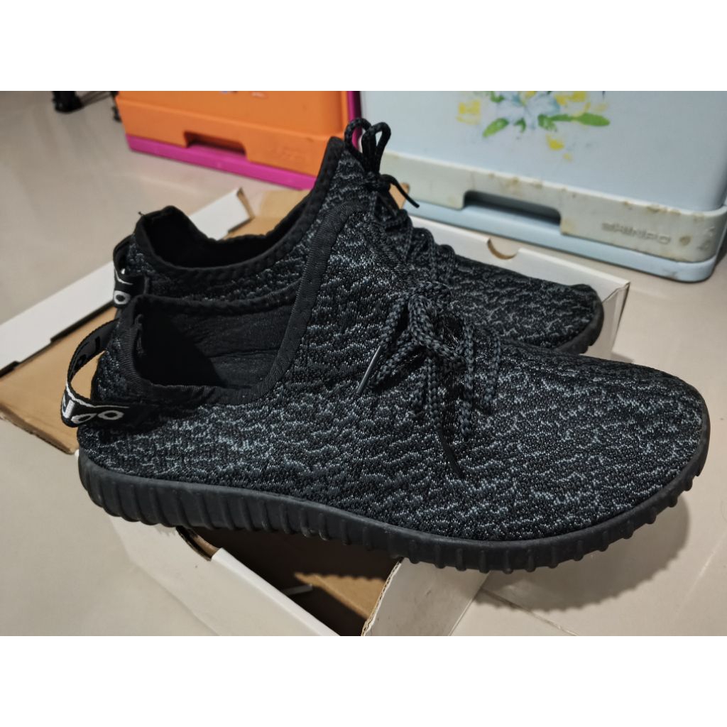 Leedoo Sepatu Pria Running Sneakers