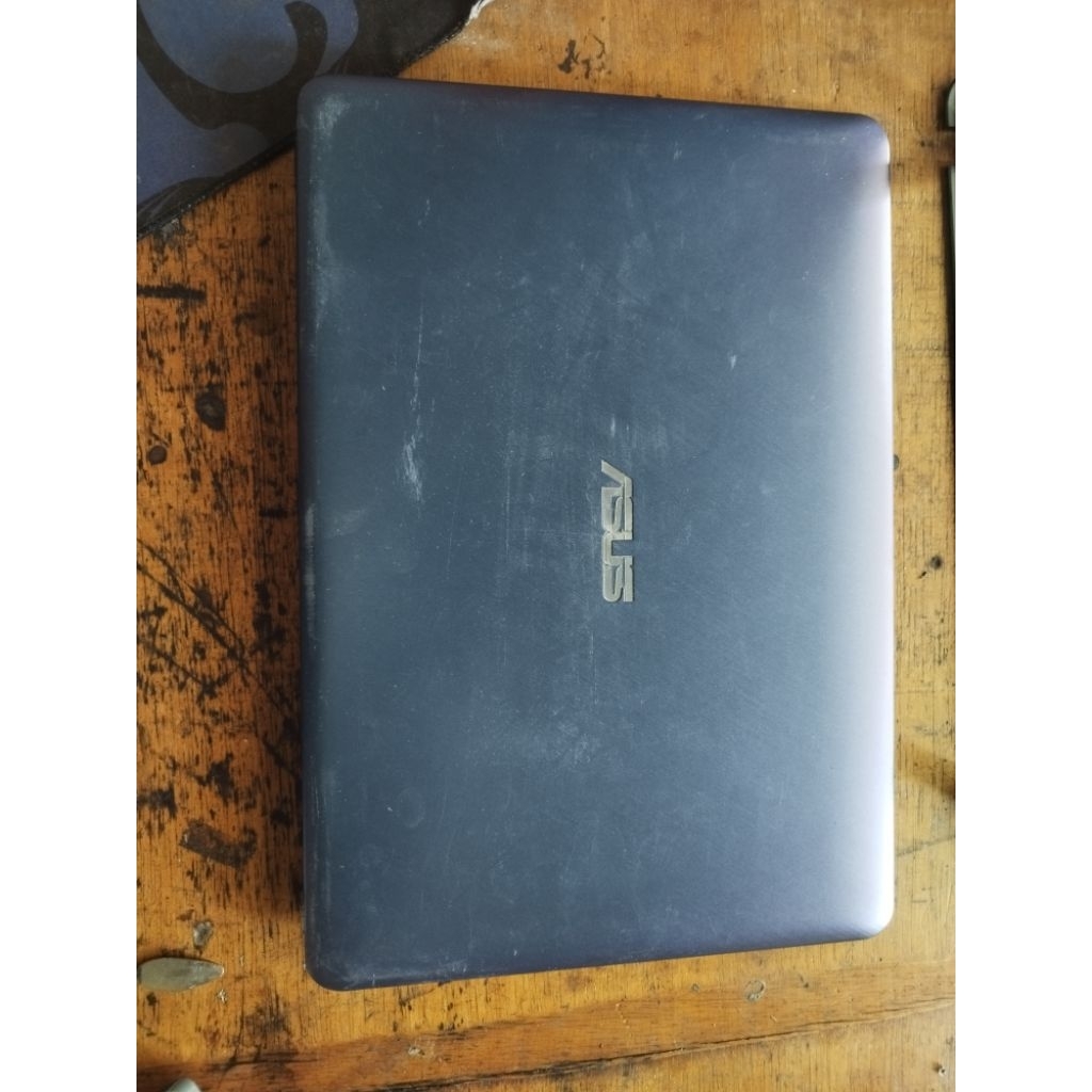 Casing LCd Asus X441U / X441M /X441N /X441B Minus