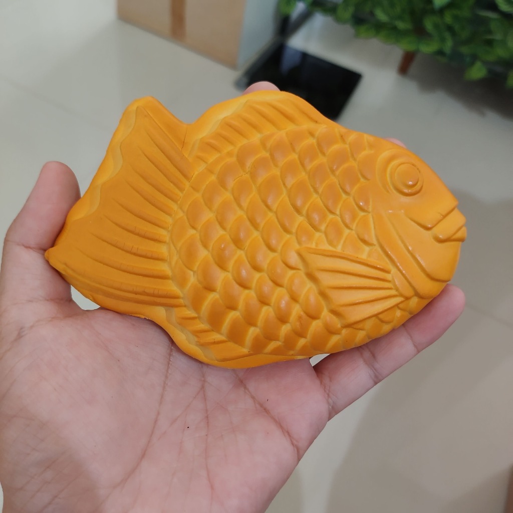Mainan Koleksi Ikan Taiyaki Orange Scented - Slow Rising Lembut Wangi Kue - Koleksi Pribadi (AVCDA06