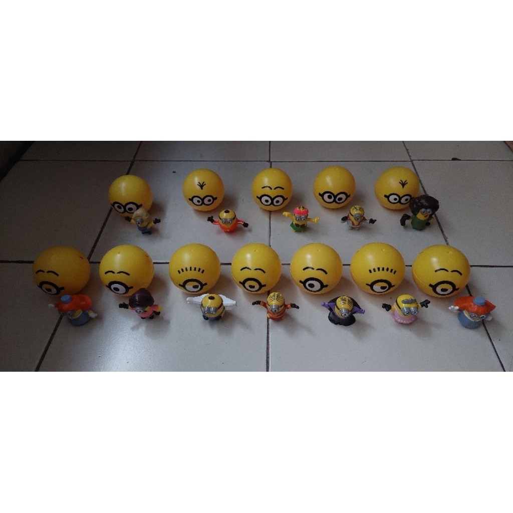 Preloved Minion Happy Meal McDonald 12 pcs