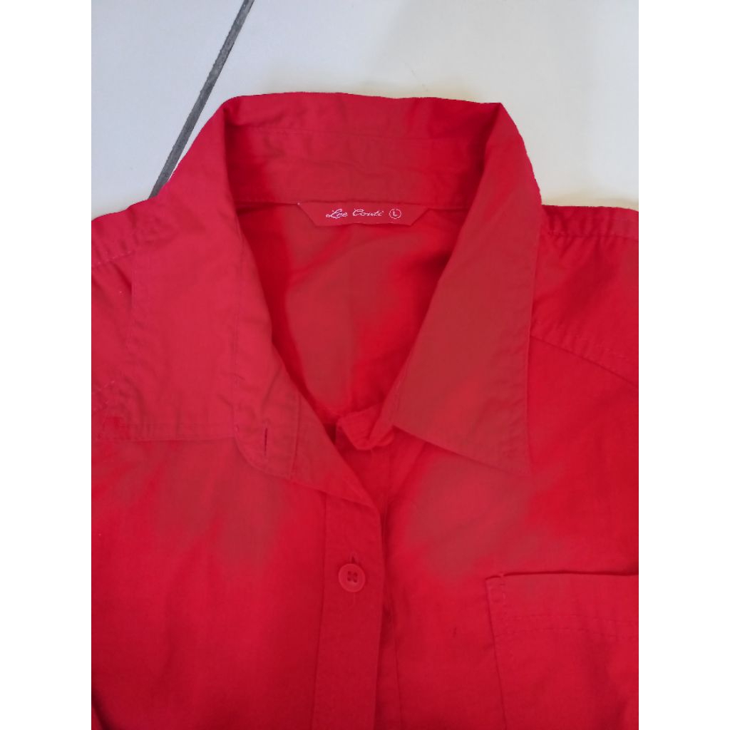 (PRELOVED) Kemeja Merah Lee Conti