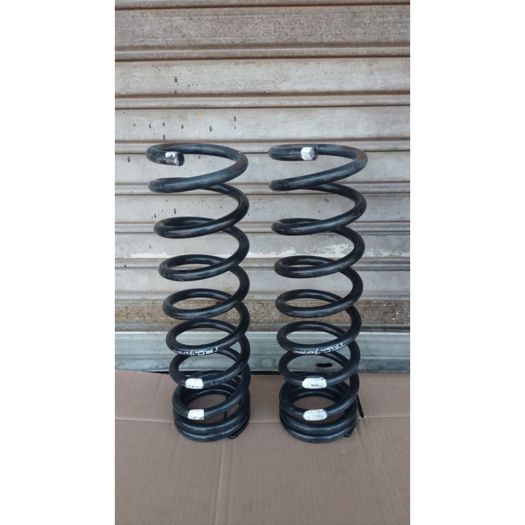 per keong belakang kiri kanan Toyota Fortuner TRD Sportivo standard original