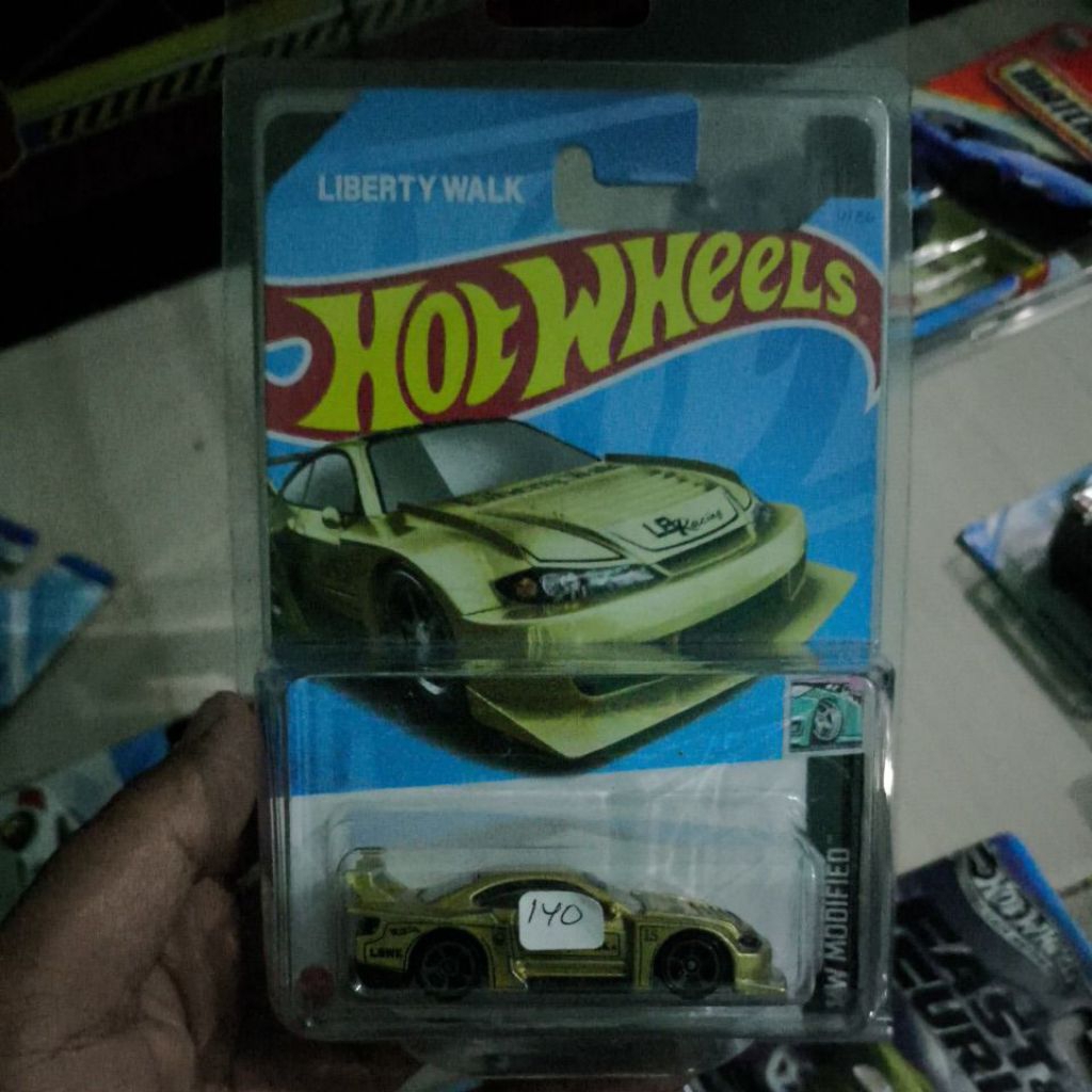 Hotwheels nissan silvia s15 lbwk gold (free protector)