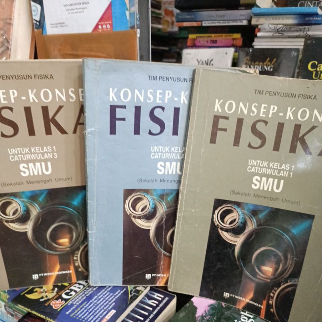 3 BUKU KONSEP-KONSEP FISIKA UNTUK SMU KELAS 1