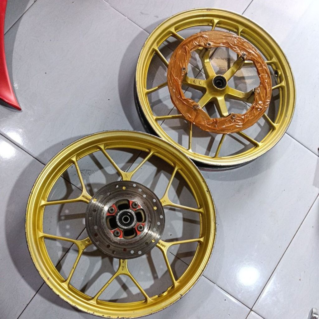 Velk velg set honda Sonic 150R k56 Original