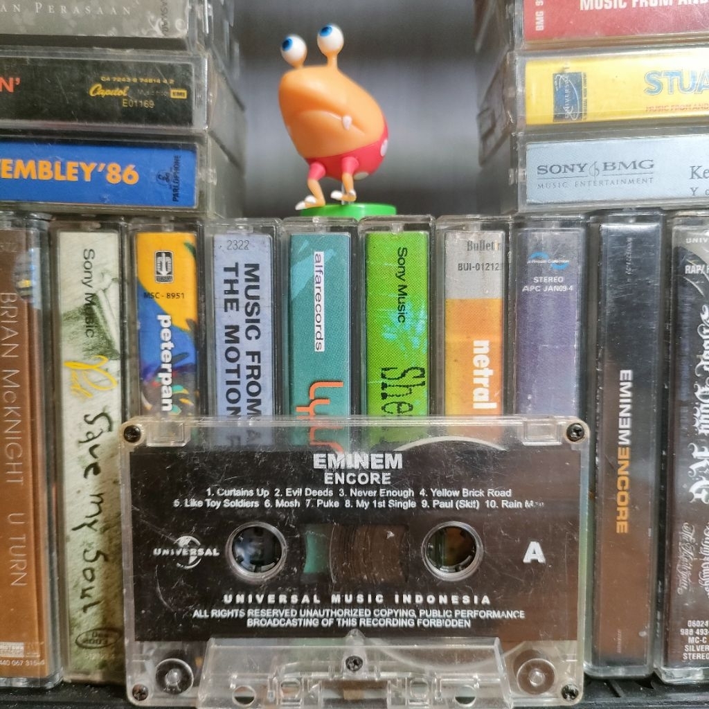 Kaset Pita Eminem Encore Mockingbird hanya kaset
