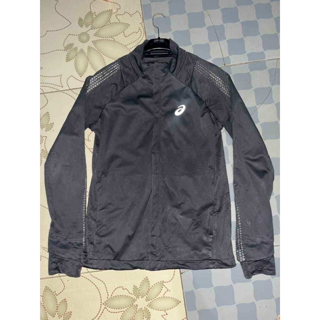 Jaket Asics