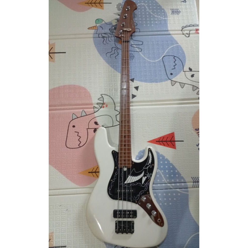 Bass Harley Benton Pro Series