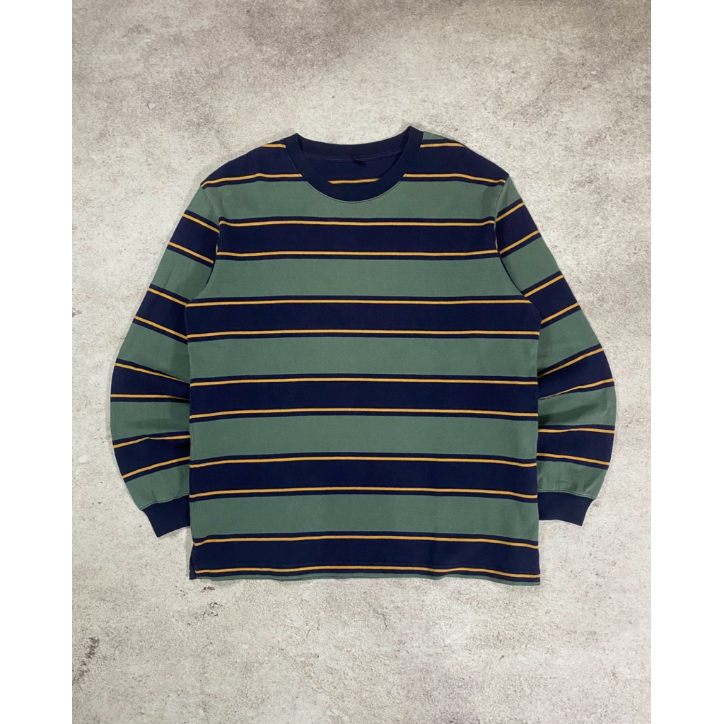 Uniqlo Longslevee Salur Iqbal green second